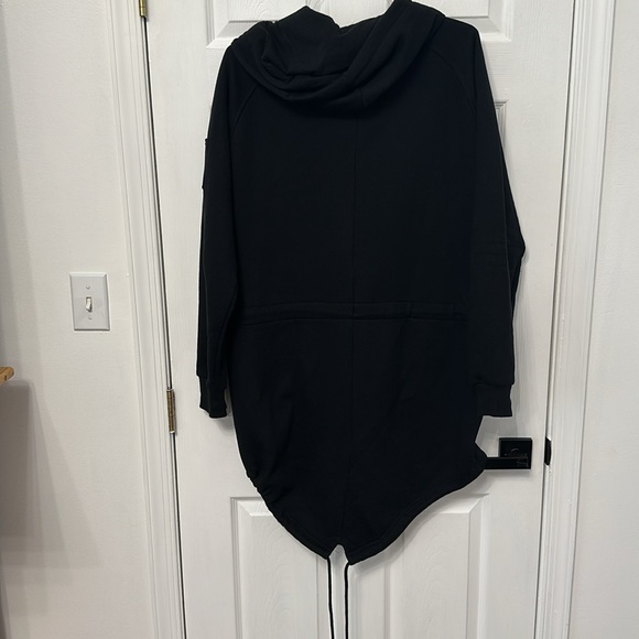 Men’s long hoodie (back is longer) worn once - Picture 4 of 5